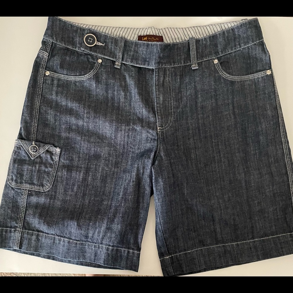 Lee One True Fit jean shorts. Size 16. Good condition.